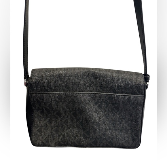 Michael Kors Jesse medium logo Black and silver Crossbody Bag - Picture 4 of 9